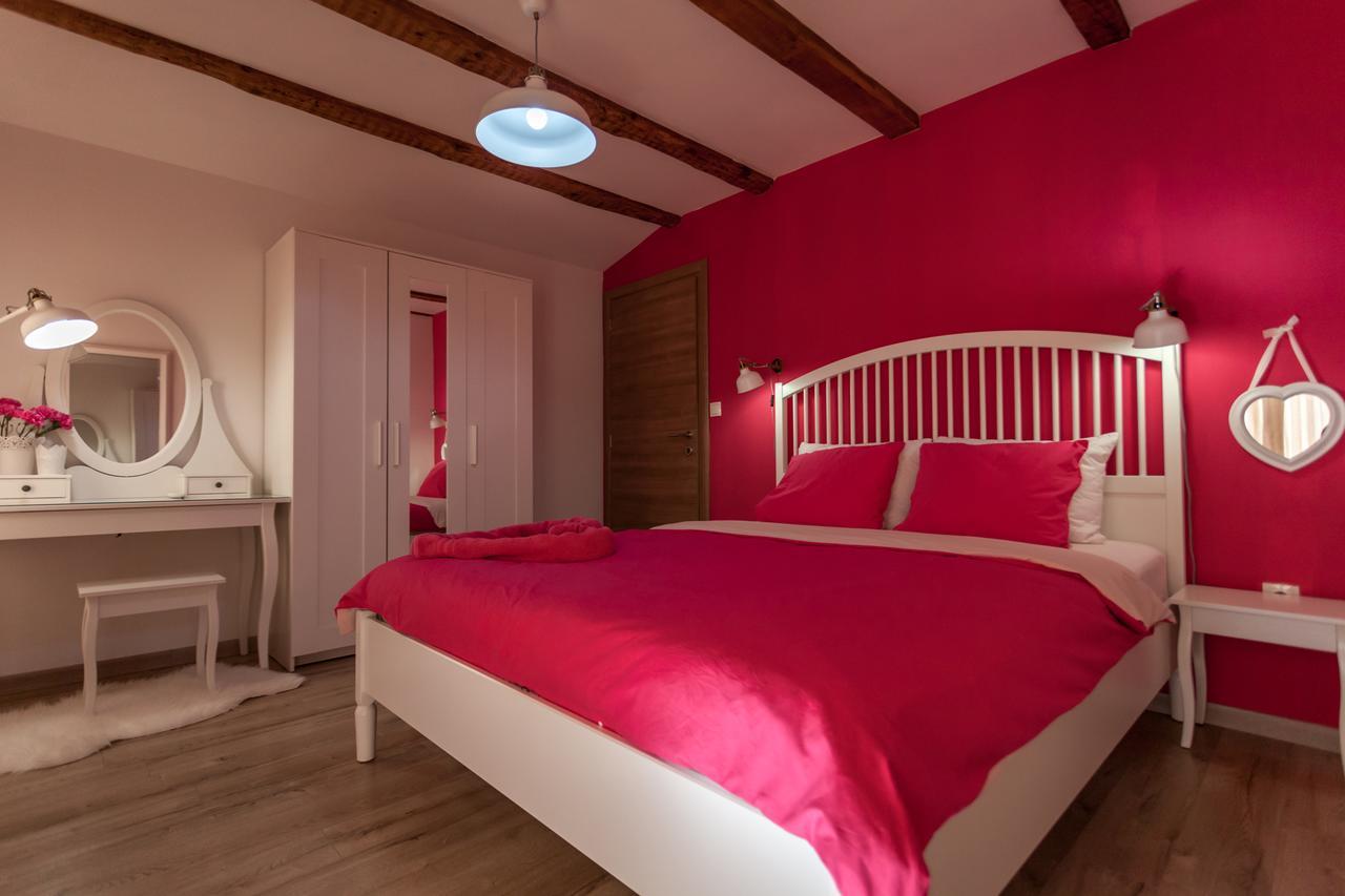 Villa Hrustika - Heated Pool, Jacuzzi & Sauna Gabonjin Екстериор снимка